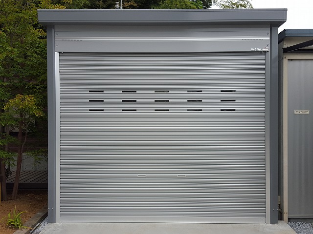 施工後：展示ガレージ完成