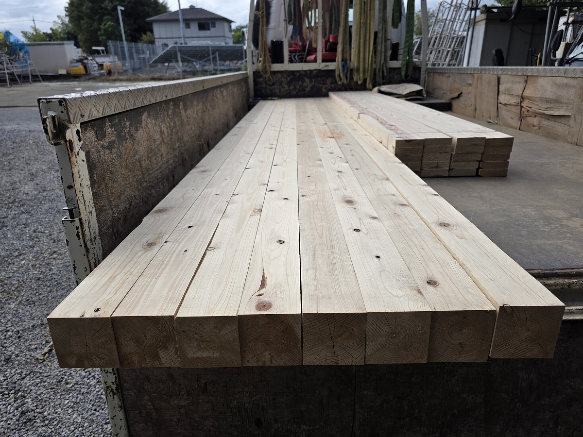 柱に国産檜を使用