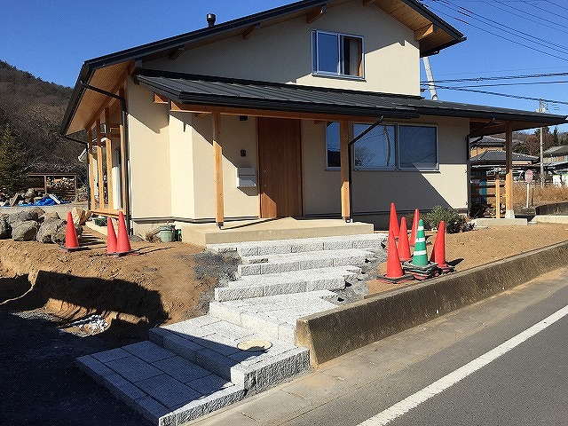 階段骨格：石段の骨組みを組む