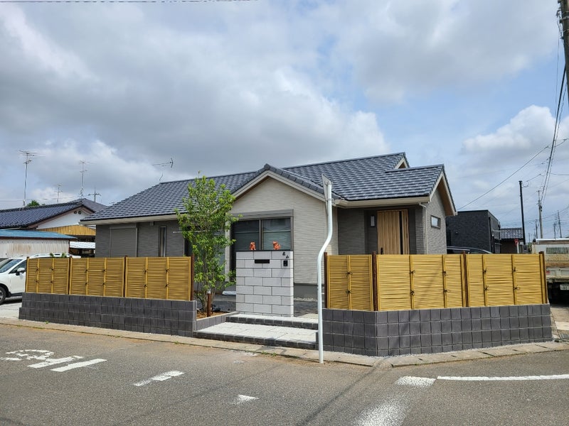 計算された目隠しと和の風景